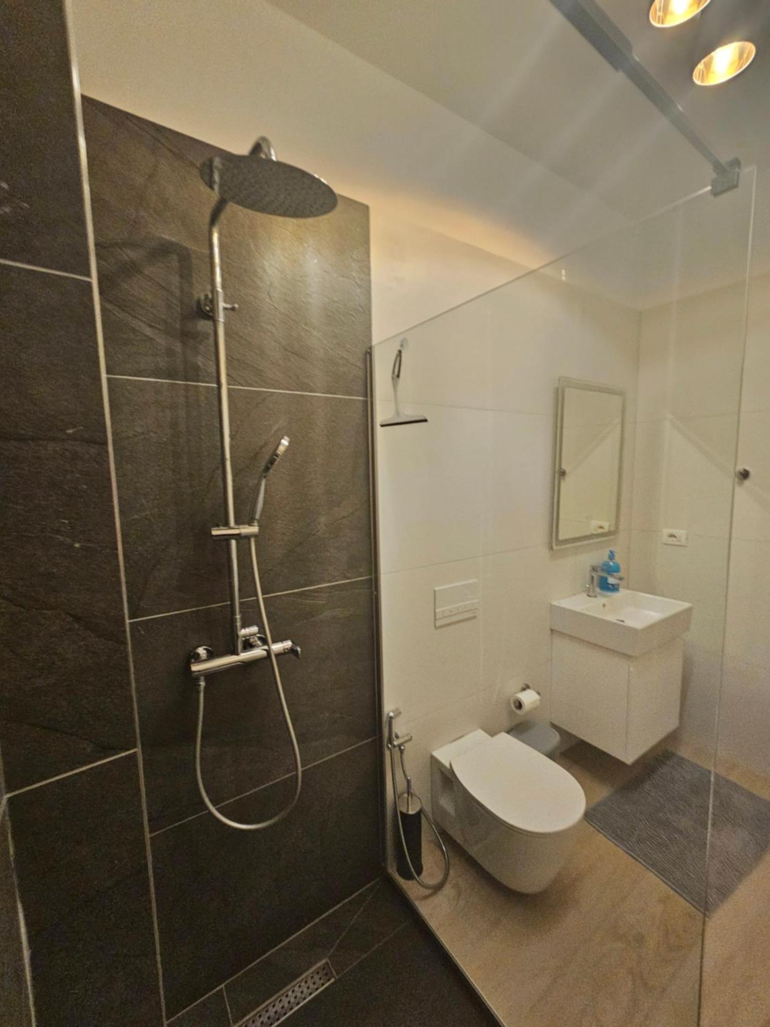 Jusal Sea View Apartment Sarandë Exteriér fotografie